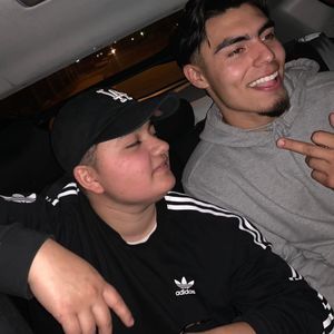 Meet your Posher, Dinora